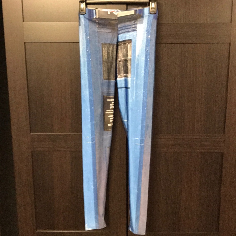 Blackmilk Leggings M